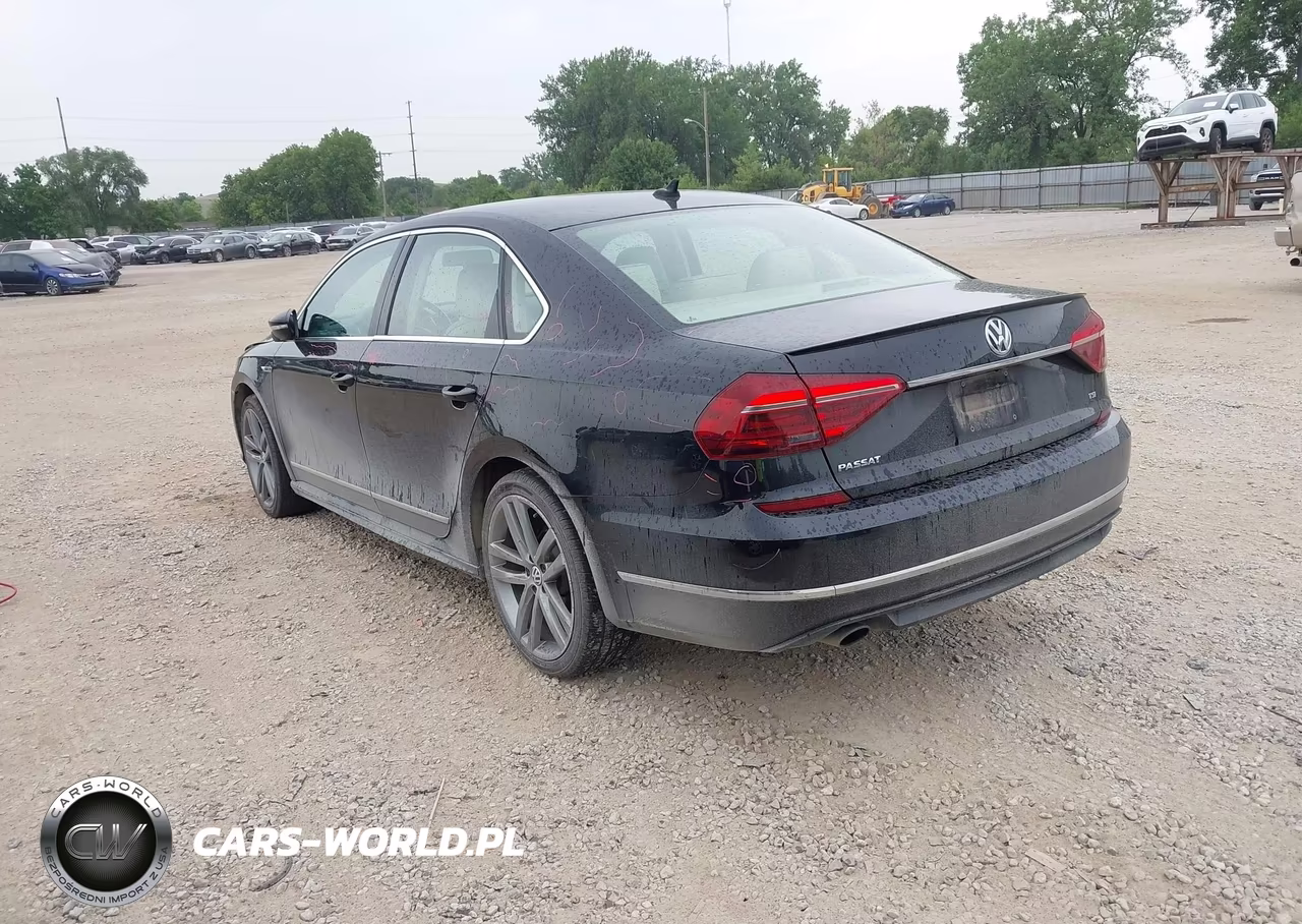 2017 Volkswagen Passat 1.8T R-Line VIN:1VWDT7A31HC080264 - 3