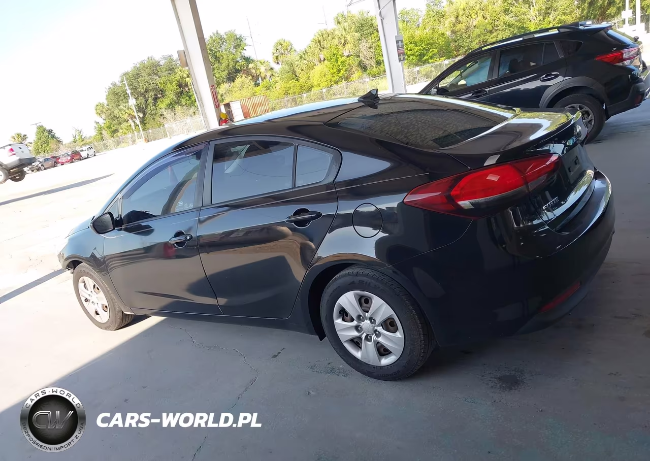 2017 Kia Forte Lx VIN:3KPFK4A78HE066127 - 15
