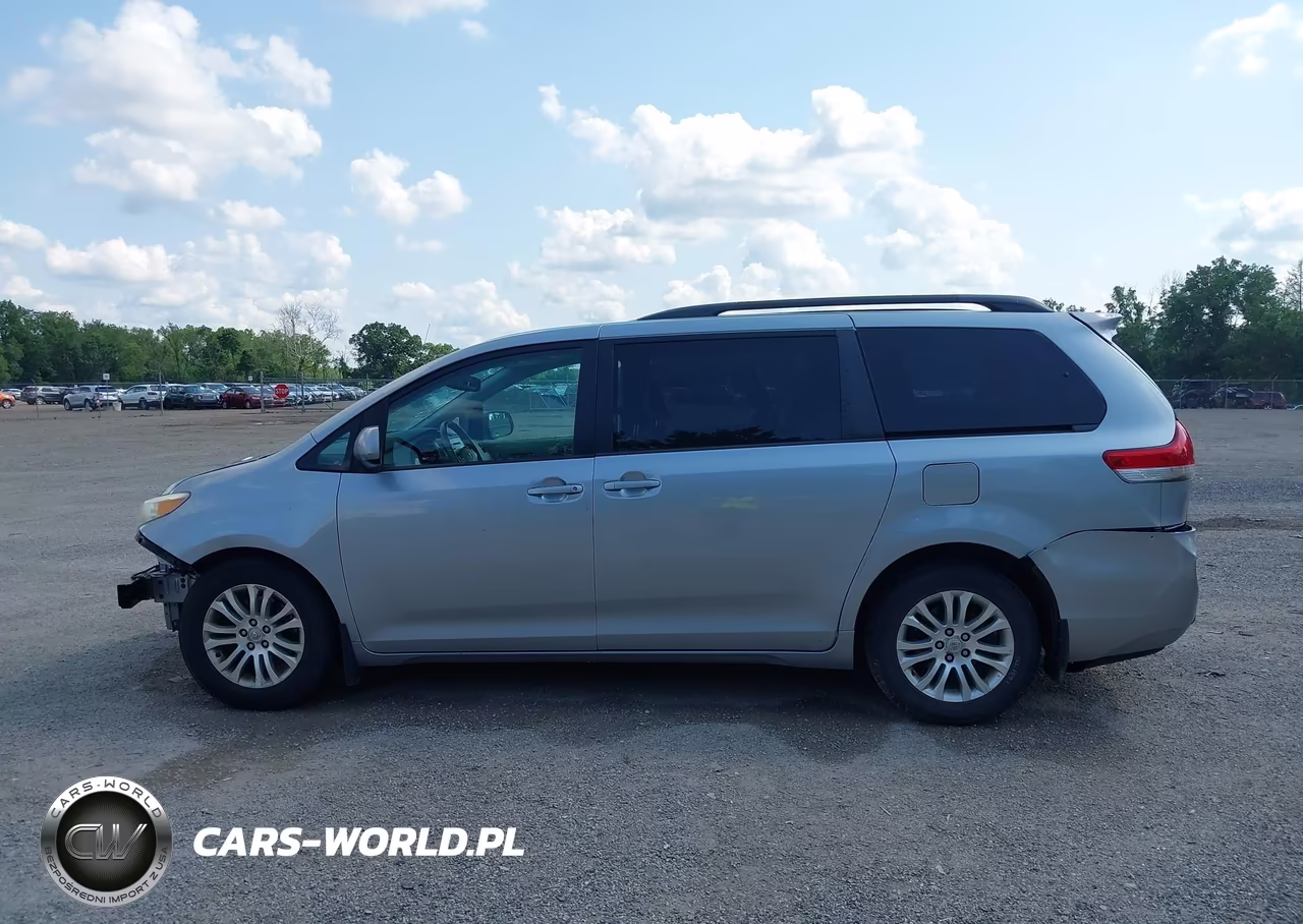 2012 Toyota Sienna Xle V6 8 Passenger VIN:5TDYK3DC9CS216093 - 14
