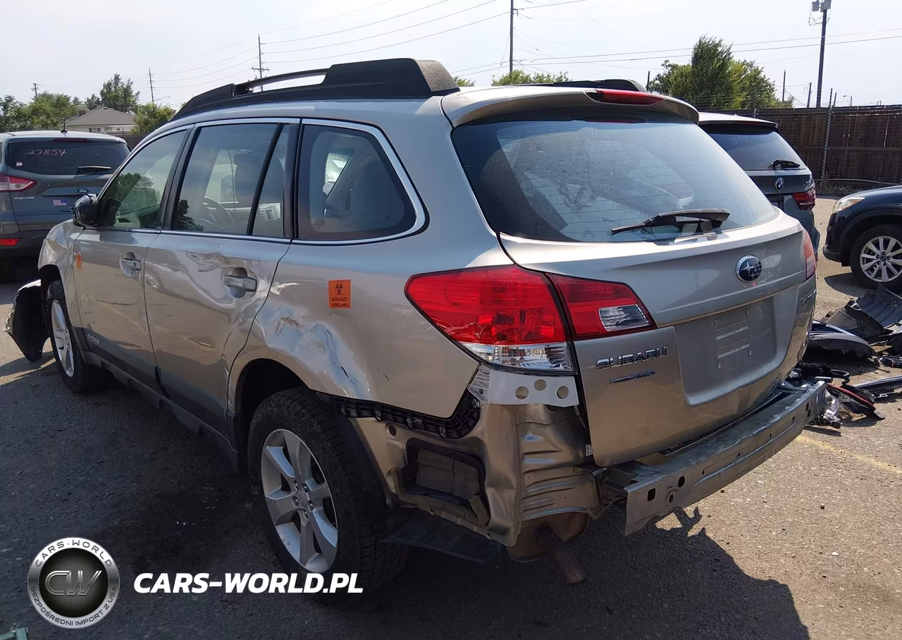 2014 Subaru Outback 2.5I VIN:4S4BRCAC8E3322332 - 3