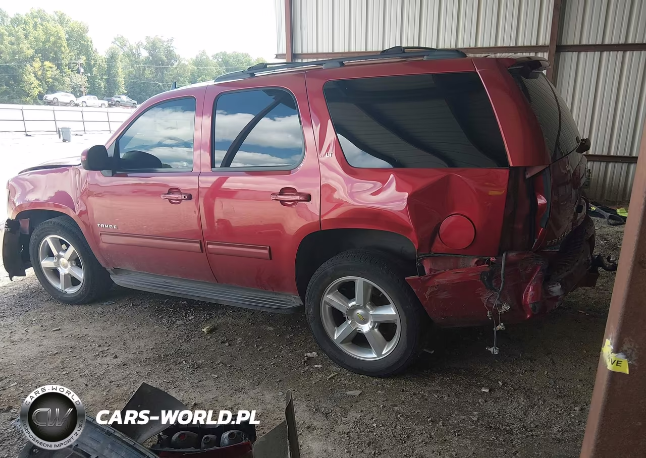 2013 Chevrolet Tahoe Lt VIN:1GNSCBE06DR100259 - 3
