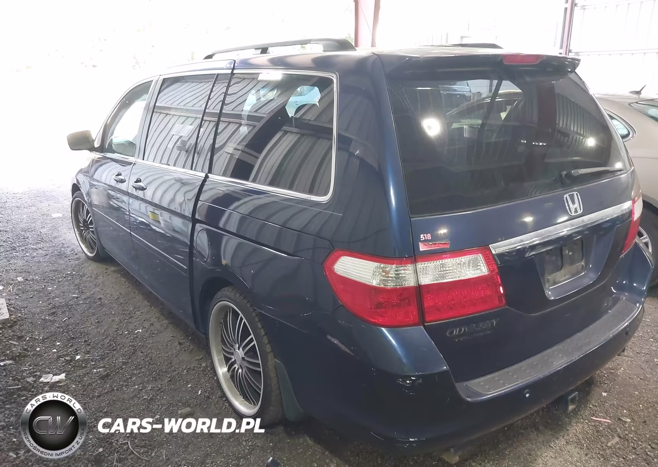 2007 Honda Odyssey Touring VIN:5FNRL38857B089084 - 3