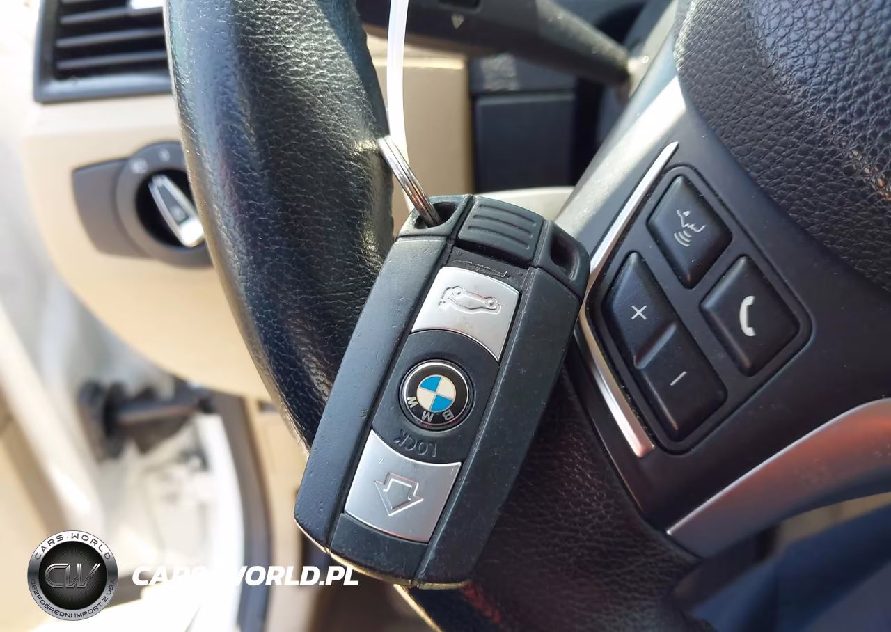 2013 BMW X1 Sdrive28I VIN:WBAVM1C56DVW45281 - 11
