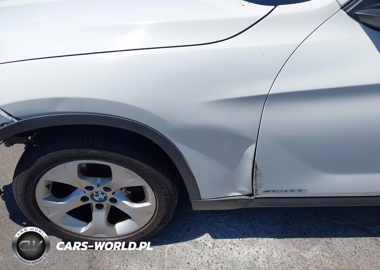 2013 BMW X1 Sdrive28I VIN:WBAVM1C56DVW45281 - 13