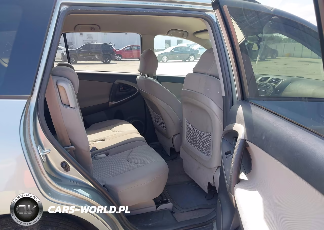 2007 Toyota Rav4 Limited VIN:JTMBD31V575057817 - 8