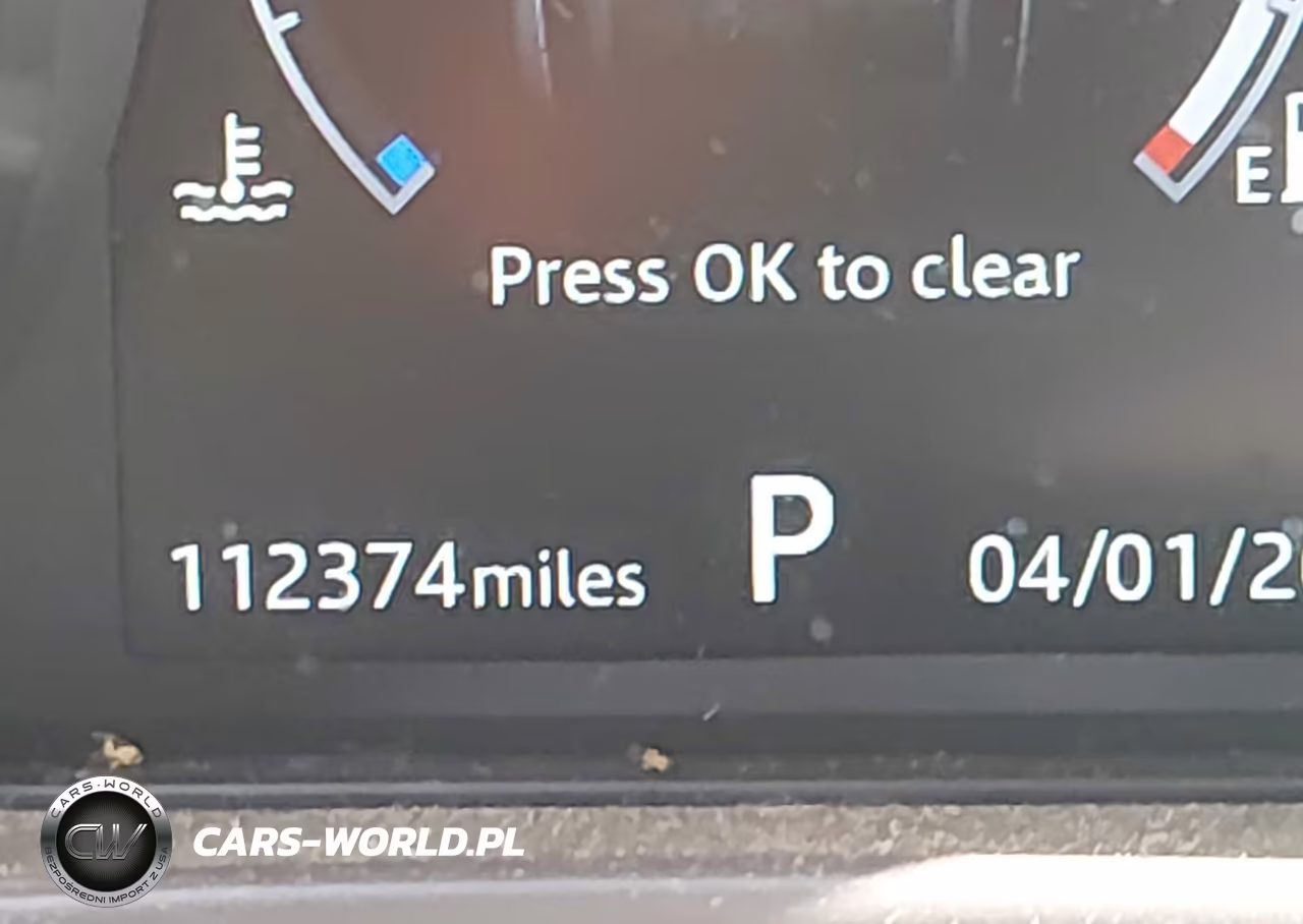 2018 Jaguar F-Pace 30T Premium VIN:SADCJ2GX4JA236949 - 16