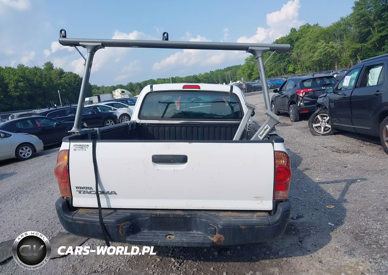 2015 Toyota Tacoma VIN:5TFTX4CN3FX059132 - 17