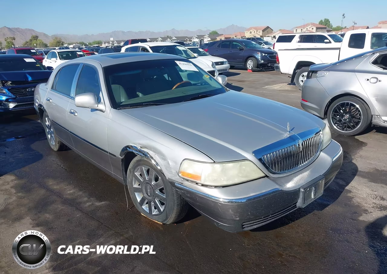 2004 Lincoln Town Car Ultimate