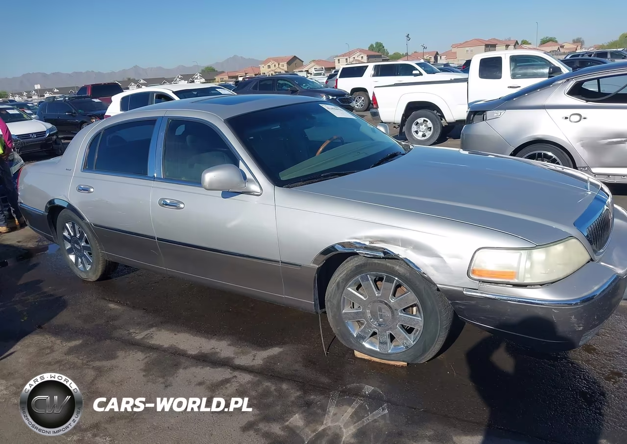 2004 Lincoln Town Car Ultimate VIN:1LNHM83W34Y649929 - 6