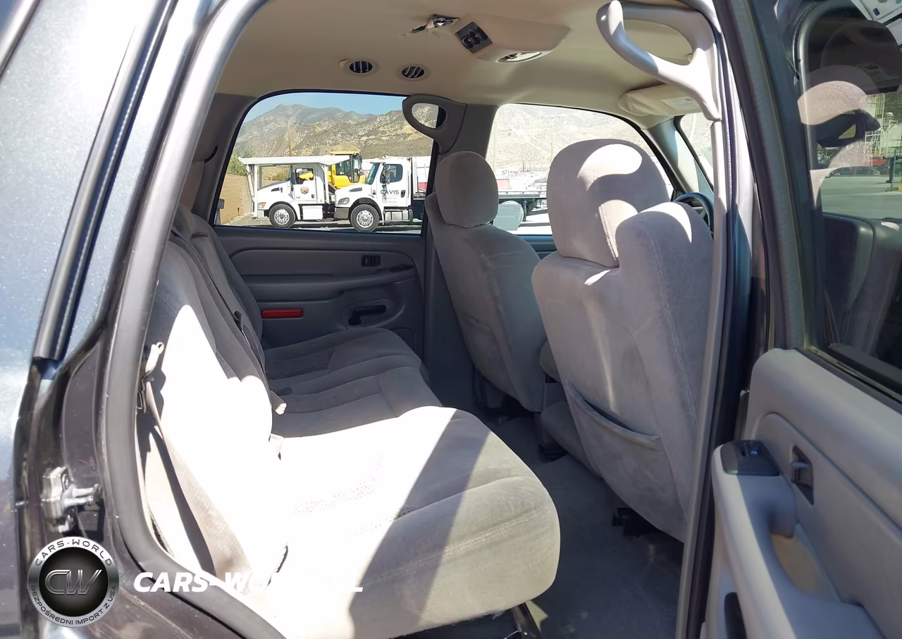 2004 Chevrolet Tahoe Ls VIN:1GNEC13V34R173675 - 8