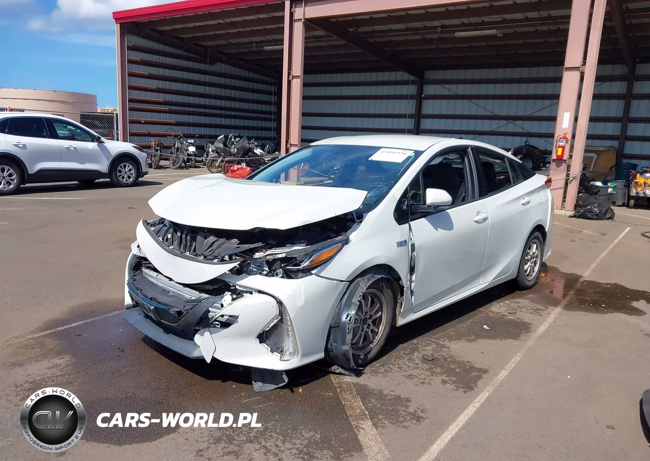 2018 Toyota Prius Prime Advanced-Plus-Premium VIN:JTDKARFPXJ3068451 - 6