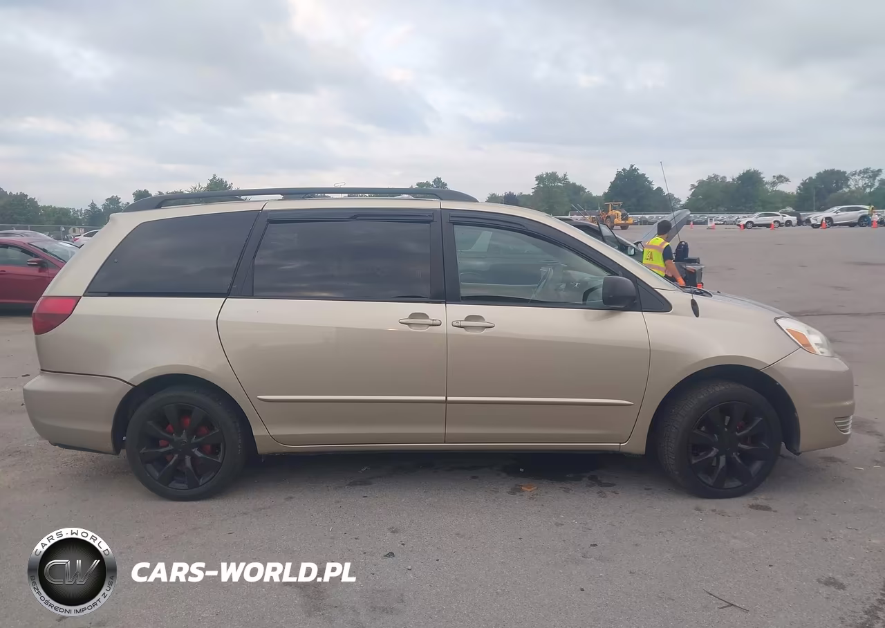 2005 Toyota Sienna Le VIN:5TDZA23C05S333812 - 13