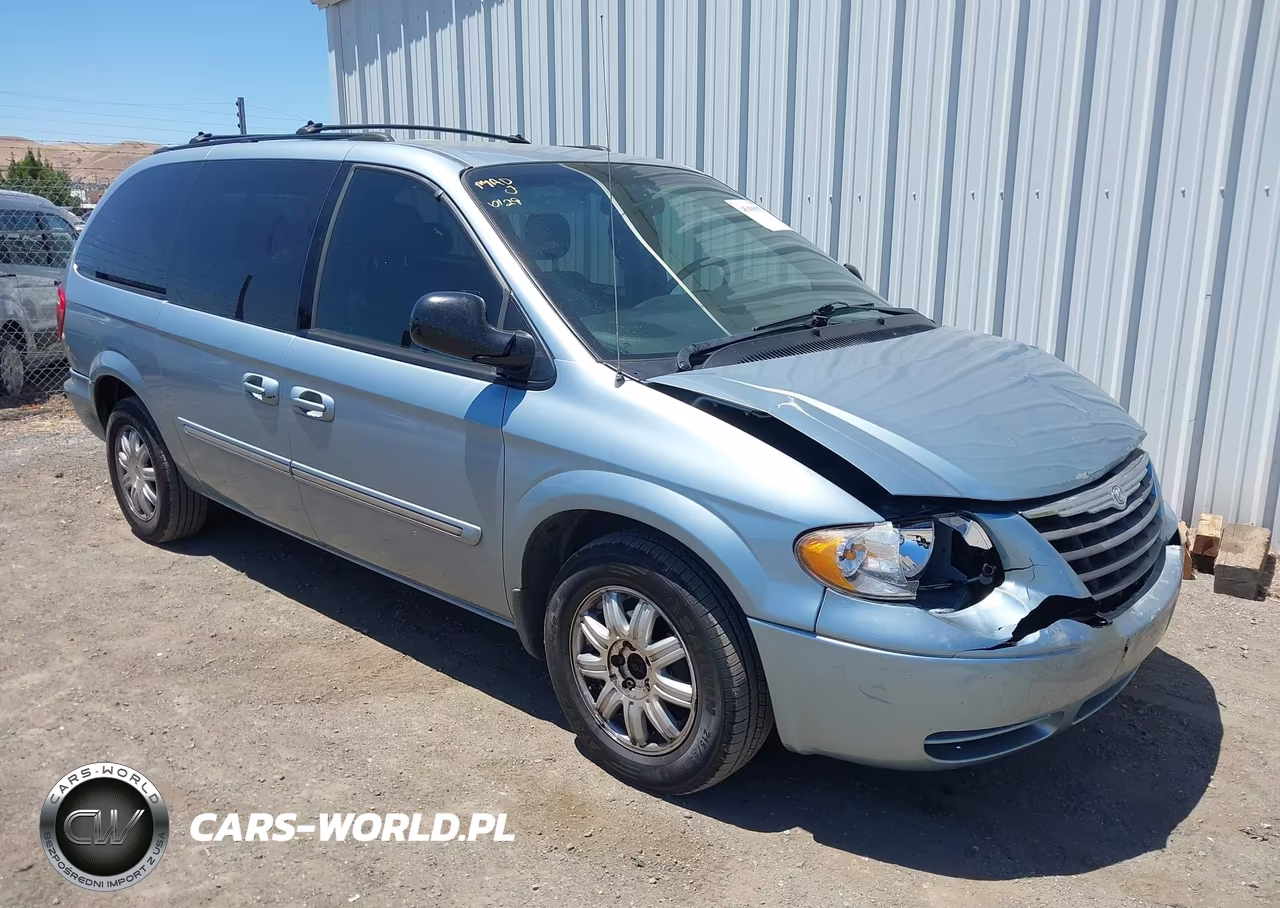 2005 Chrysler Town & Country Touring