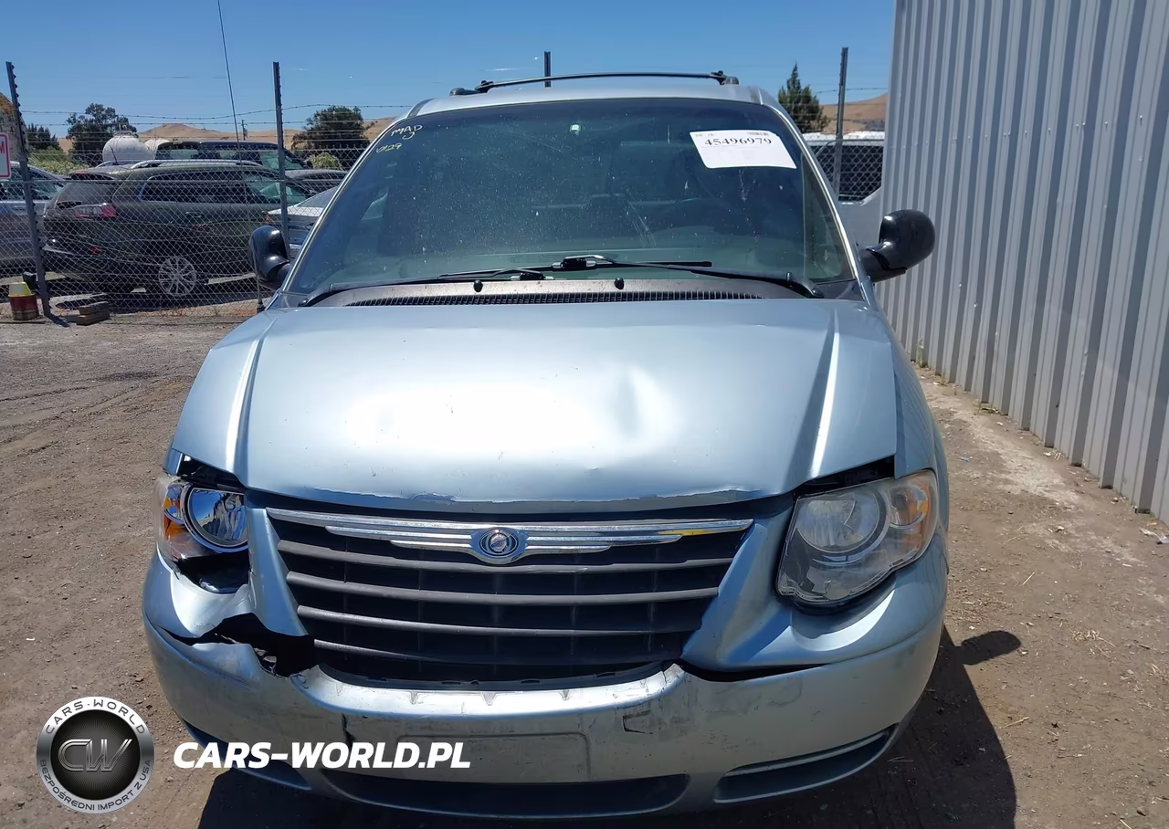 2005 Chrysler Town & Country Touring VIN:2C4GP54L15R194806 - 12