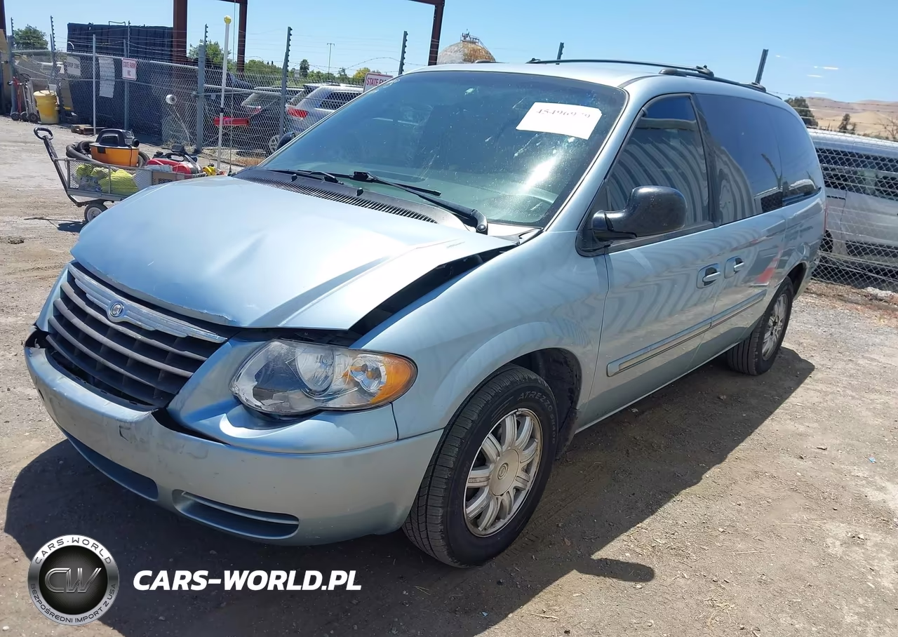 2005 Chrysler Town & Country Touring VIN:2C4GP54L15R194806 - 2