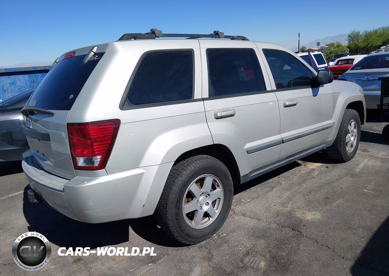 2009 Jeep Grand Cherokee Laredo VIN:1J8GR48K29C548488 - 4