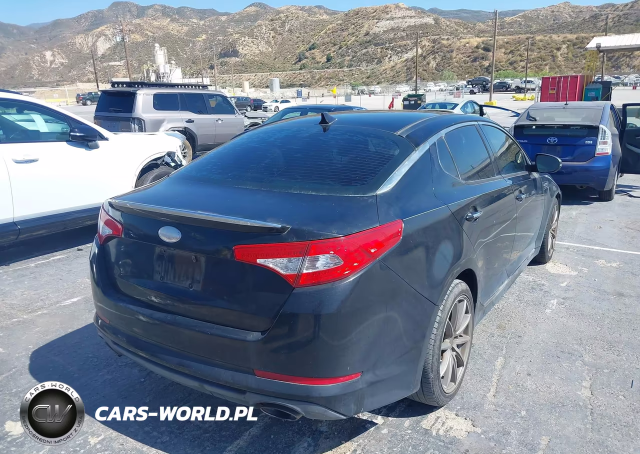 2013 Kia Optima Sx VIN:5XXGR4A65DG088286 - 4
