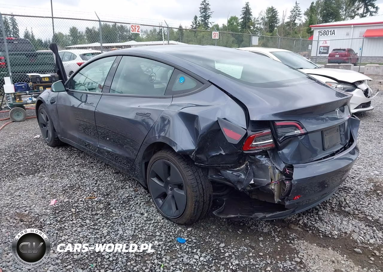 2023 Tesla Model 3 Rear-Wheel Drive VIN:5YJ3E1EA7PF581160 - 3