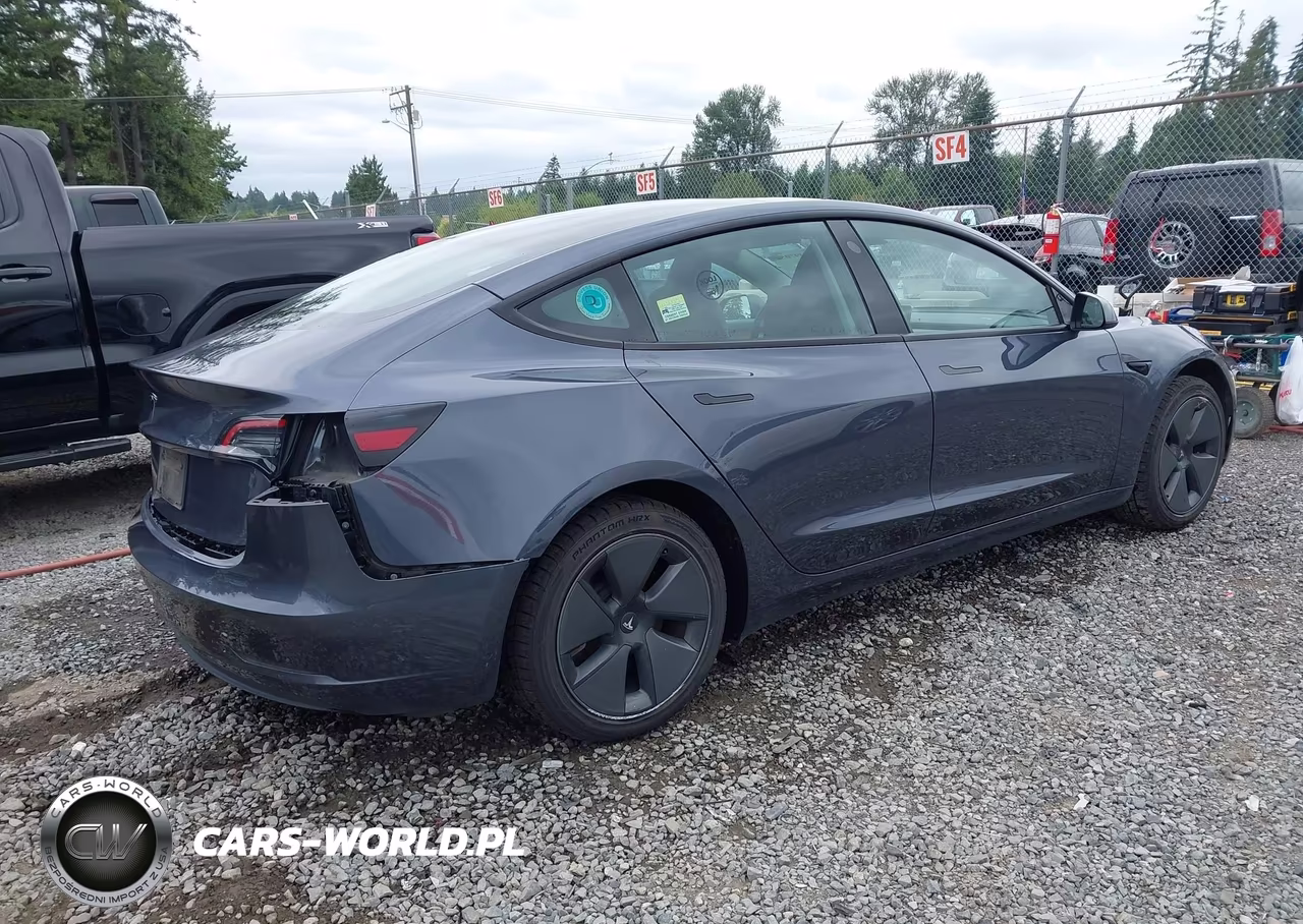 2023 Tesla Model 3 Rear-Wheel Drive VIN:5YJ3E1EA7PF581160 - 4