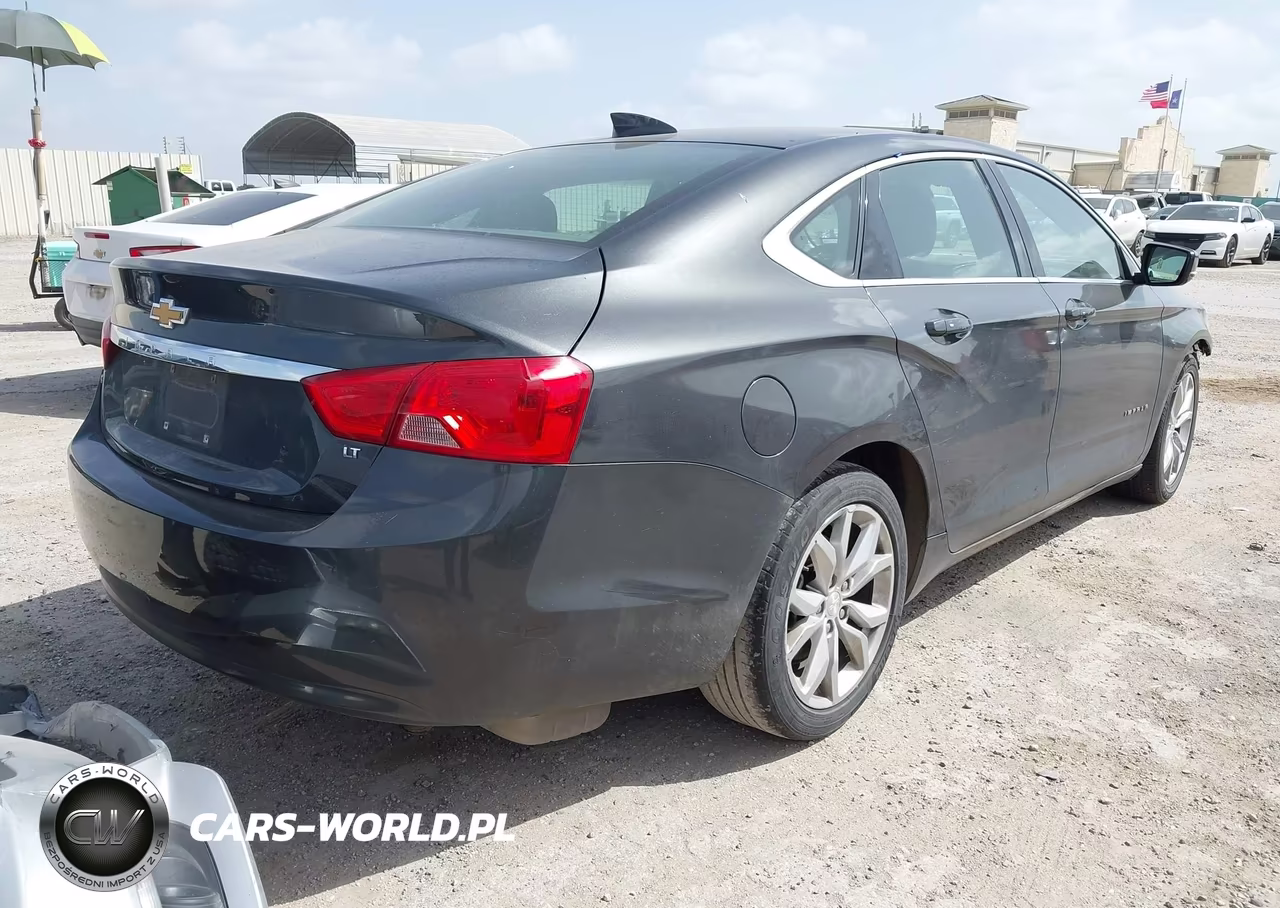 2018 Chevrolet Impala 1Lt VIN:2G1105S35J9132700 - 4