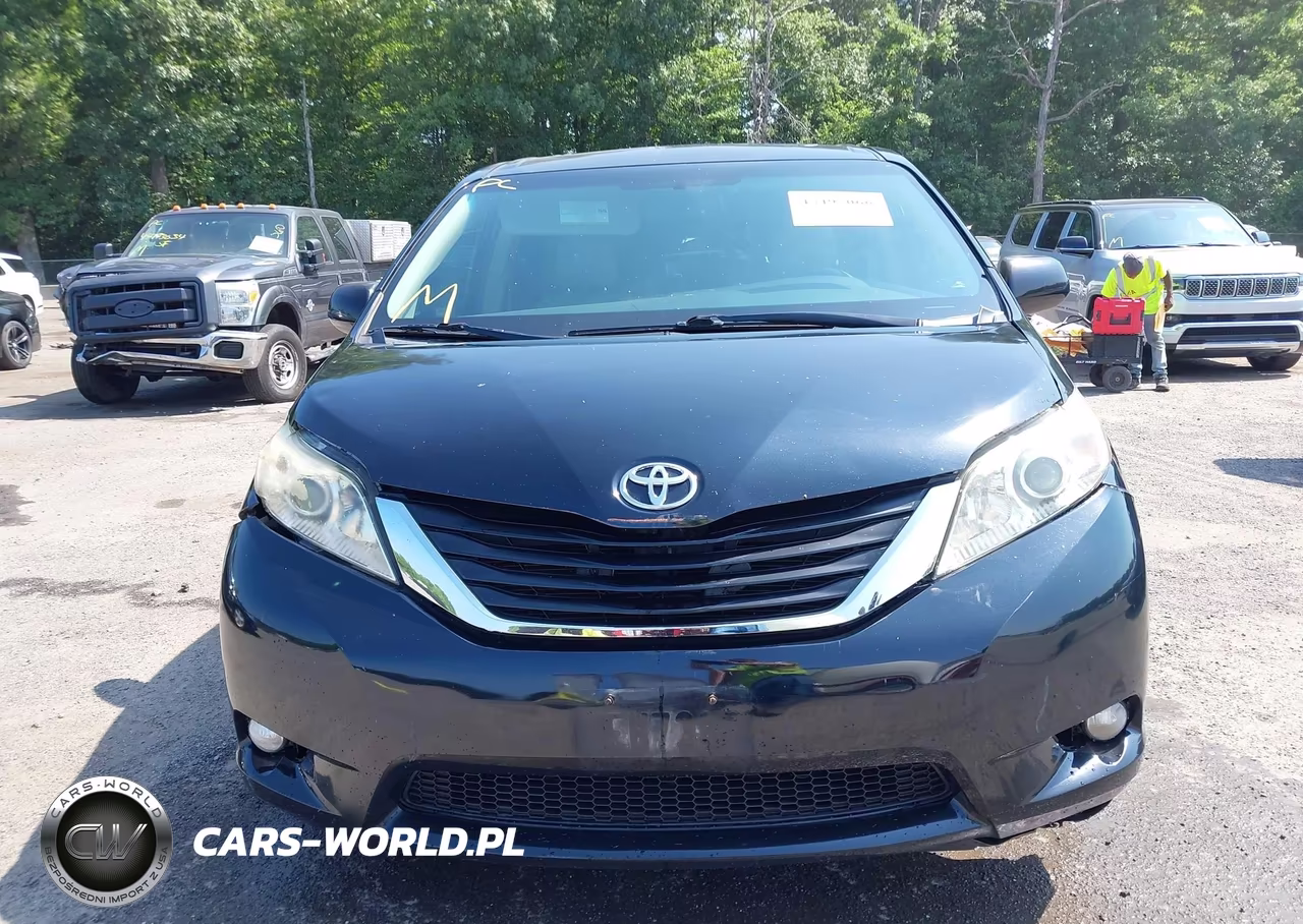 2017 Toyota Sienna Xle 8 Passenger VIN:5TDYZ3DCXHS768818 - 12