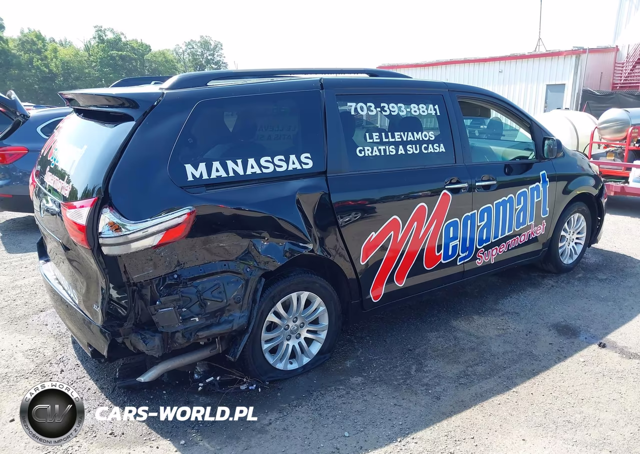 2017 Toyota Sienna Xle 8 Passenger VIN:5TDYZ3DCXHS768818 - 4