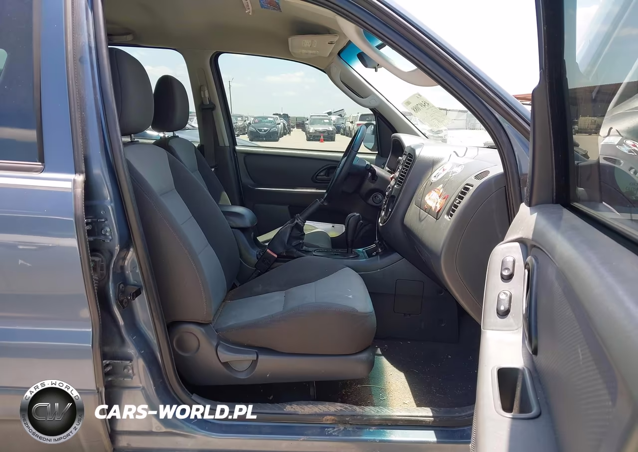 2005 Ford Escape Xls VIN:1FMYU02Z15KA69662 - 5
