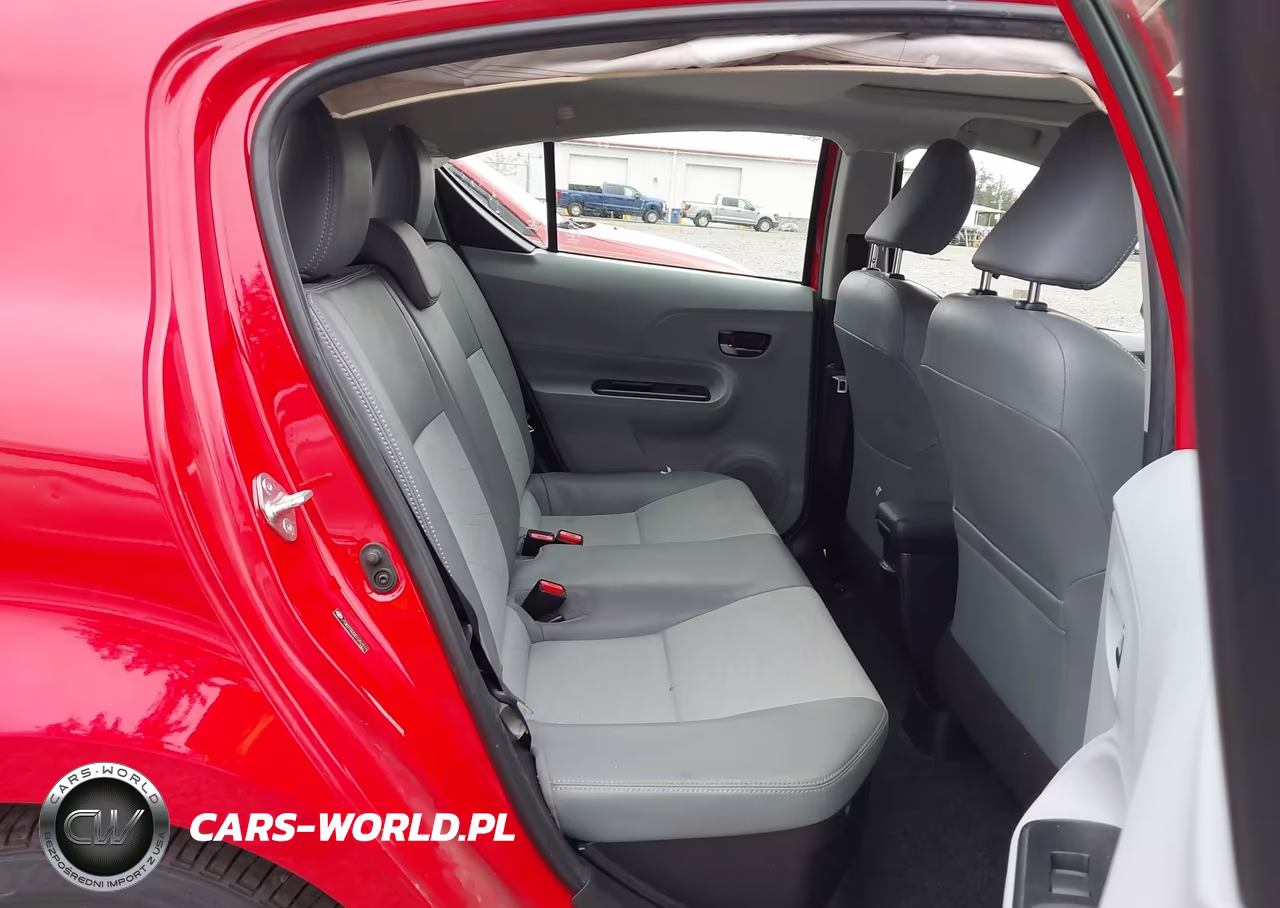 2013 Toyota Prius C Four VIN:JTDKDTB32D1052915 - 19