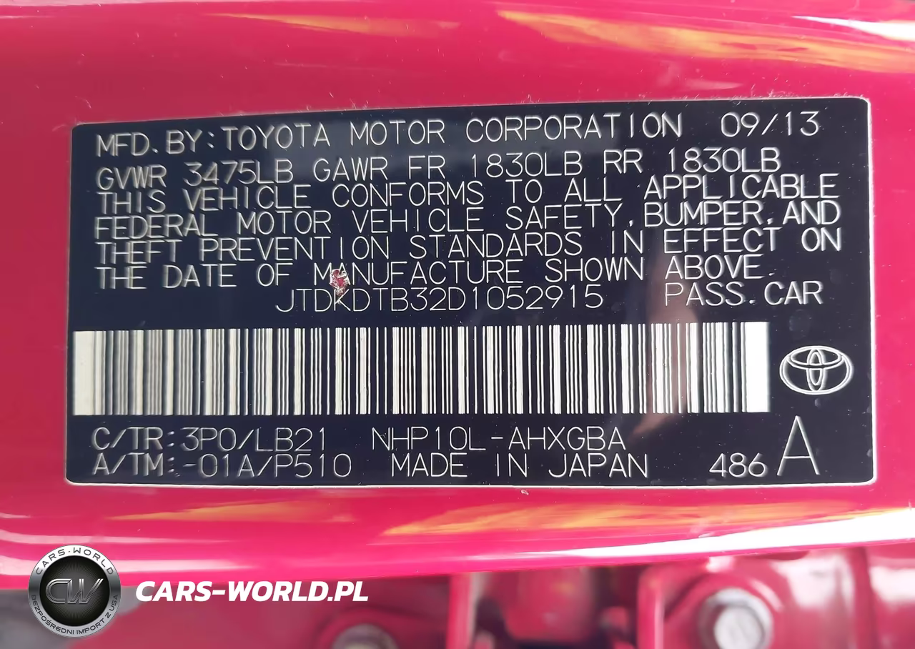 2013 Toyota Prius C Four VIN:JTDKDTB32D1052915 - 9