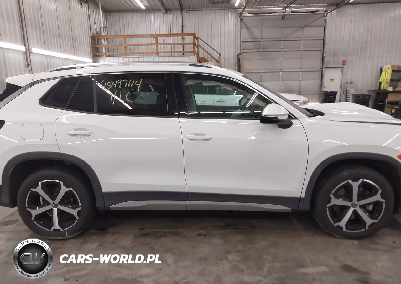 2025 Volkswagen Tiguan 2.0T Se VIN:3VVMR7RM6SM042261 - 13