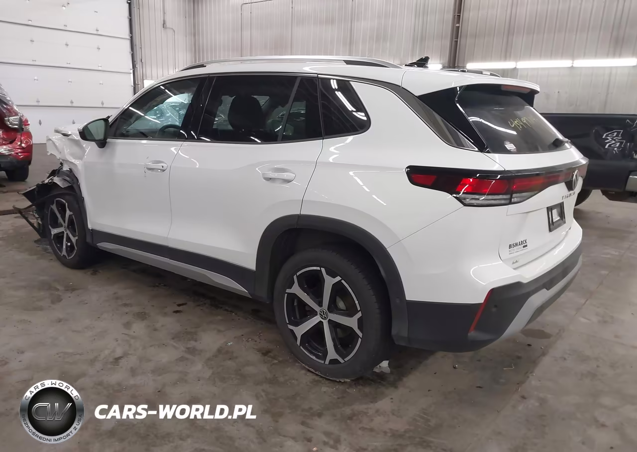 2025 Volkswagen Tiguan 2.0T Se VIN:3VVMR7RM6SM042261 - 3
