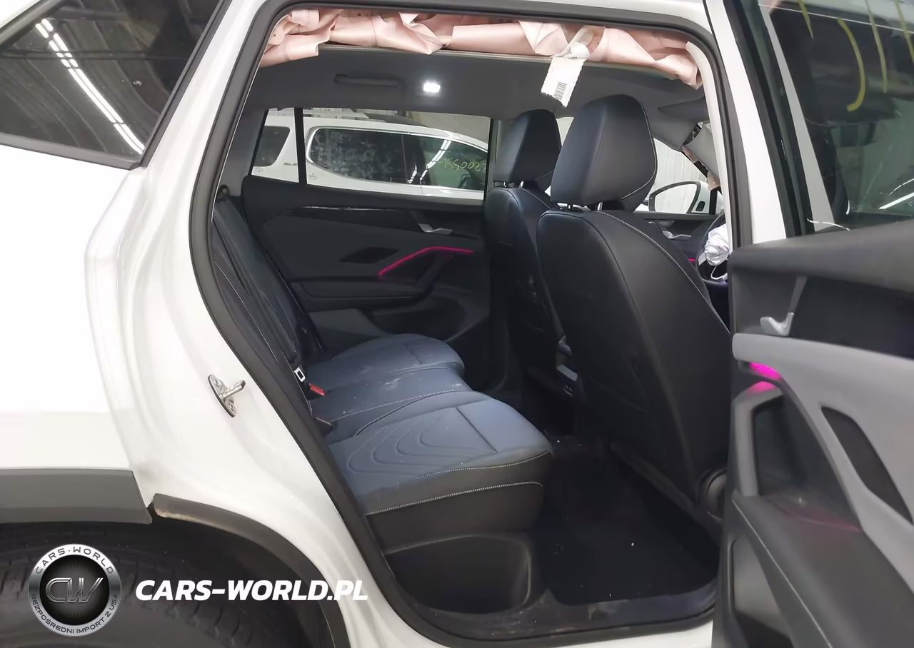 2025 Volkswagen Tiguan 2.0T Se VIN:3VVMR7RM6SM042261 - 8