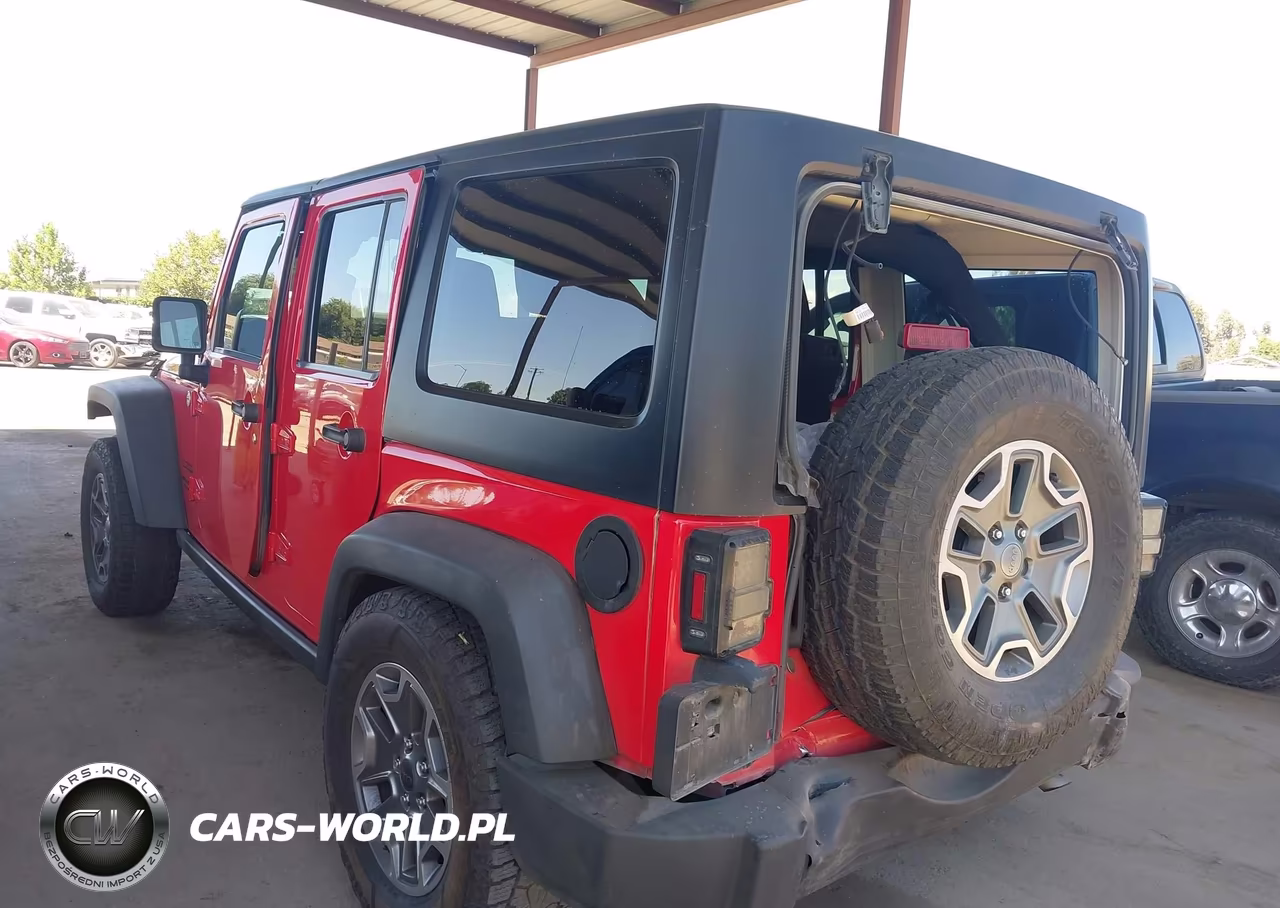2015 Jeep Wrangler Unlimited Sport VIN:1C4HJWDG5FL533060 - 3
