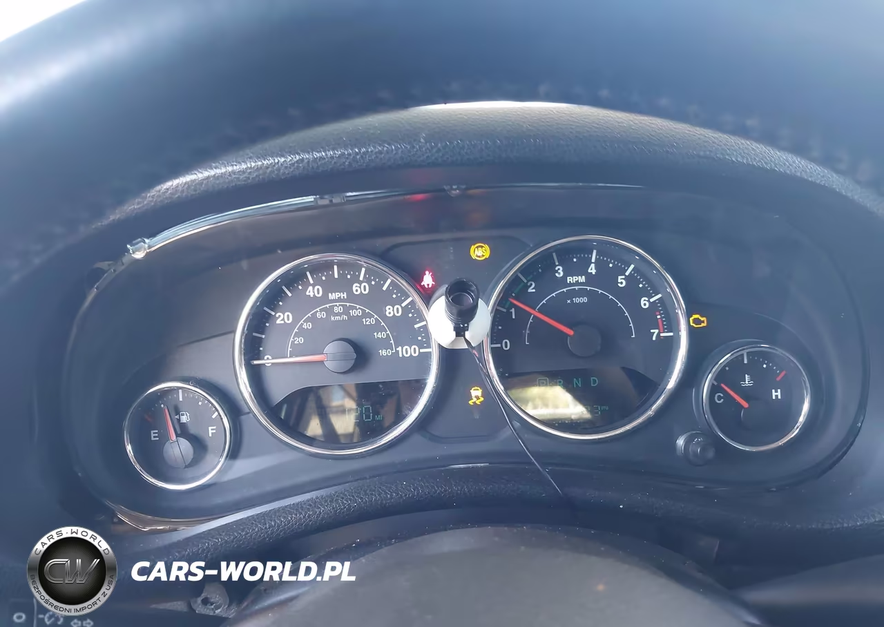 2015 Jeep Wrangler Unlimited Sport VIN:1C4HJWDG5FL533060 - 7