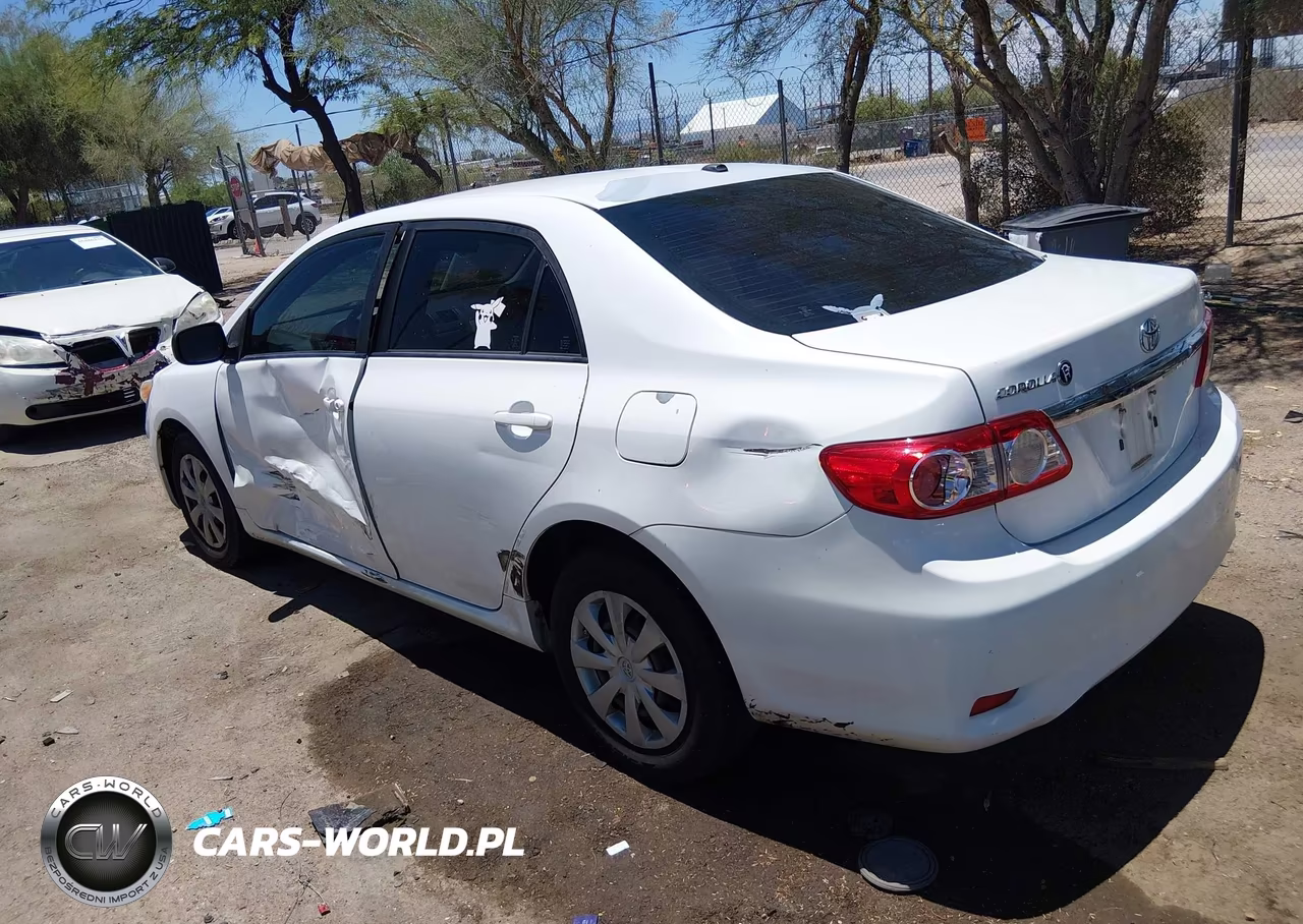 2011 Toyota Corolla Le VIN:JTDBU4EE9BJ104461 - 3