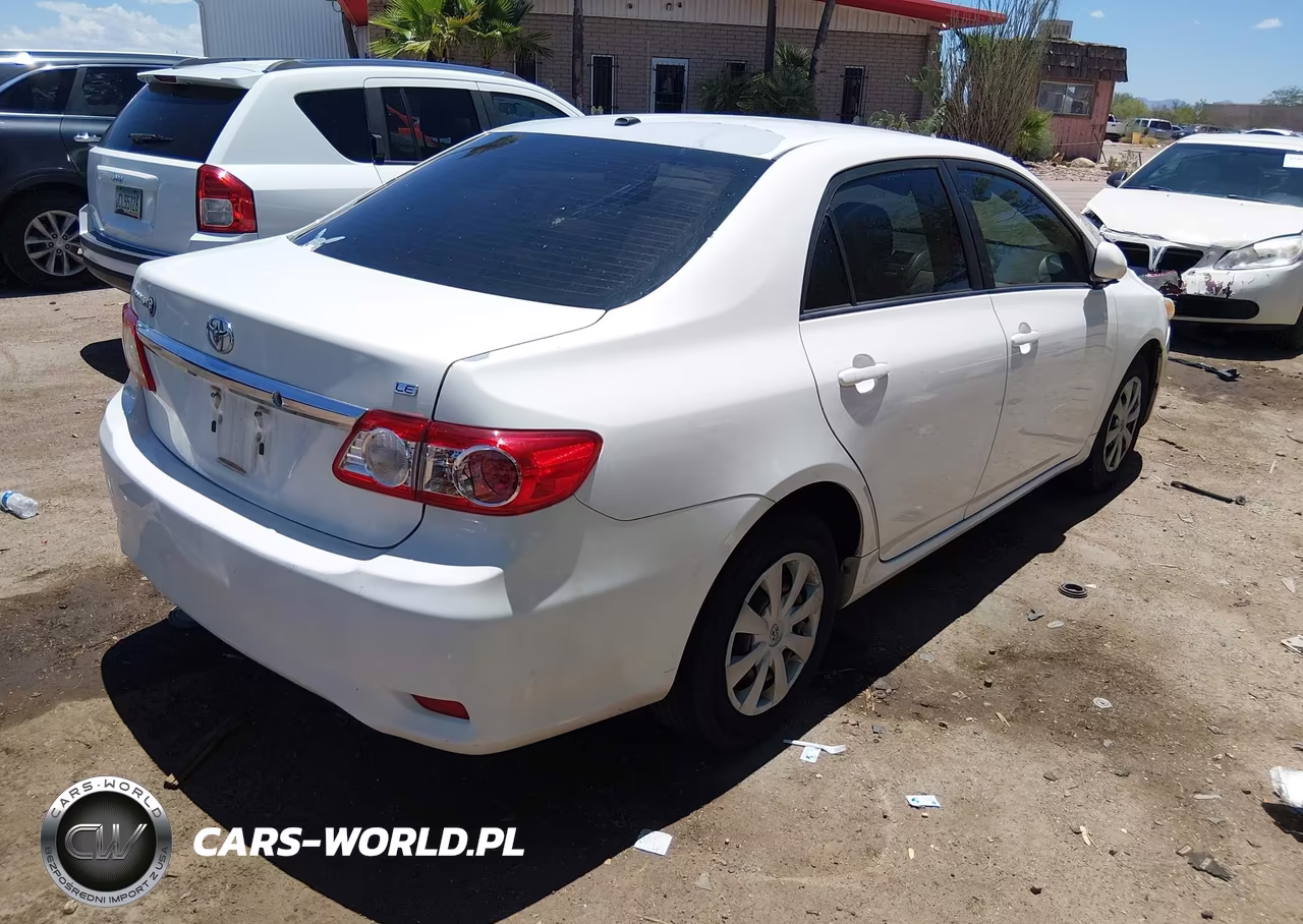 2011 Toyota Corolla Le VIN:JTDBU4EE9BJ104461 - 4