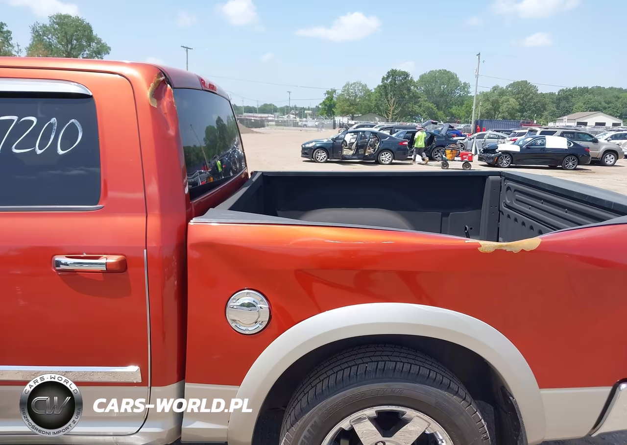 2009 Dodge Ram 1500 Laramie VIN:1D3HV13T09S773592 - 6