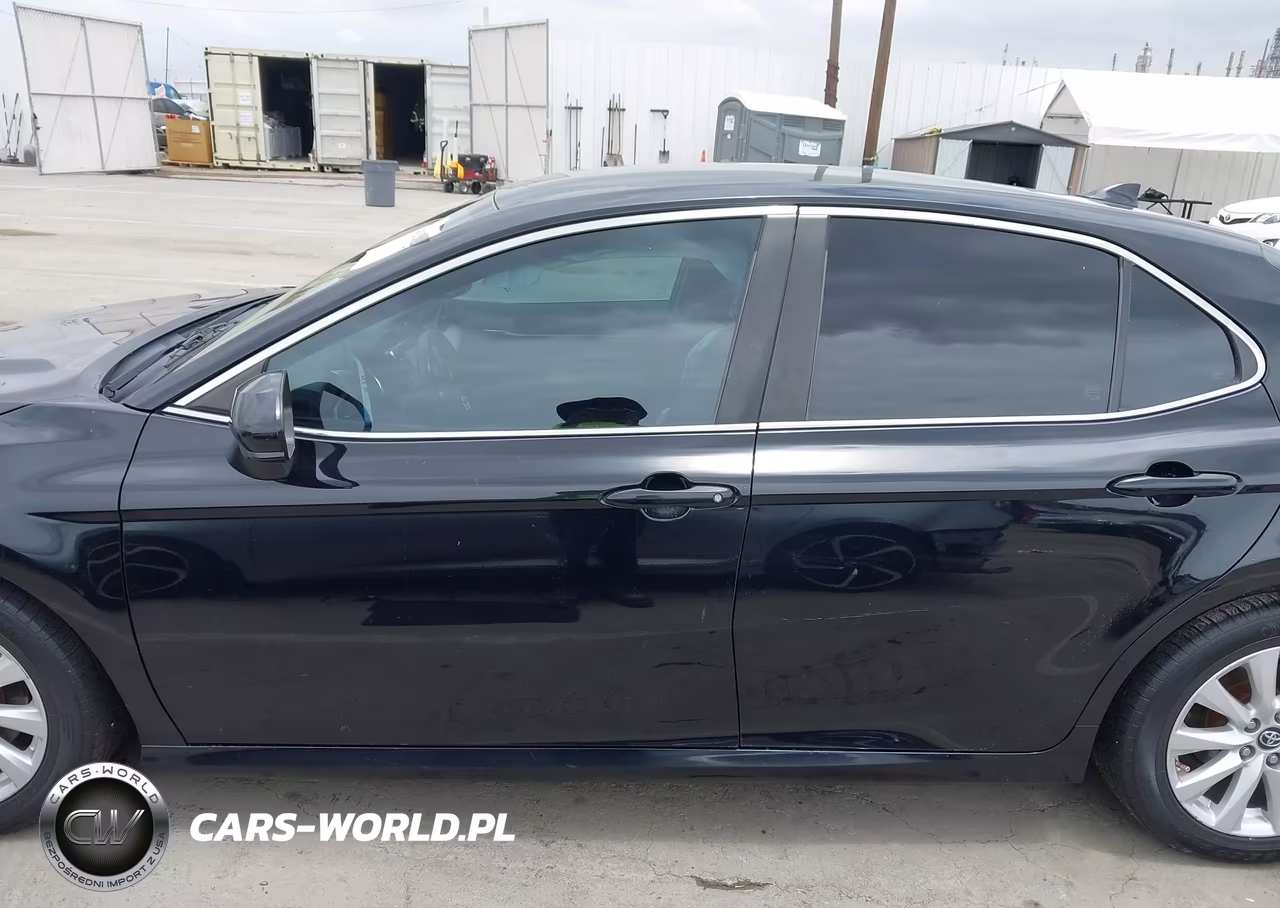 2019 Toyota Camry Le VIN:4T1B11HK5KU733962 - 14