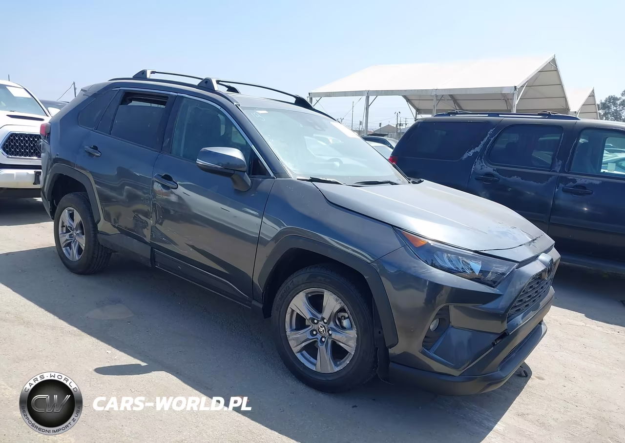 2024 Toyota Rav4 Xle – zdjęcie 1 z 16