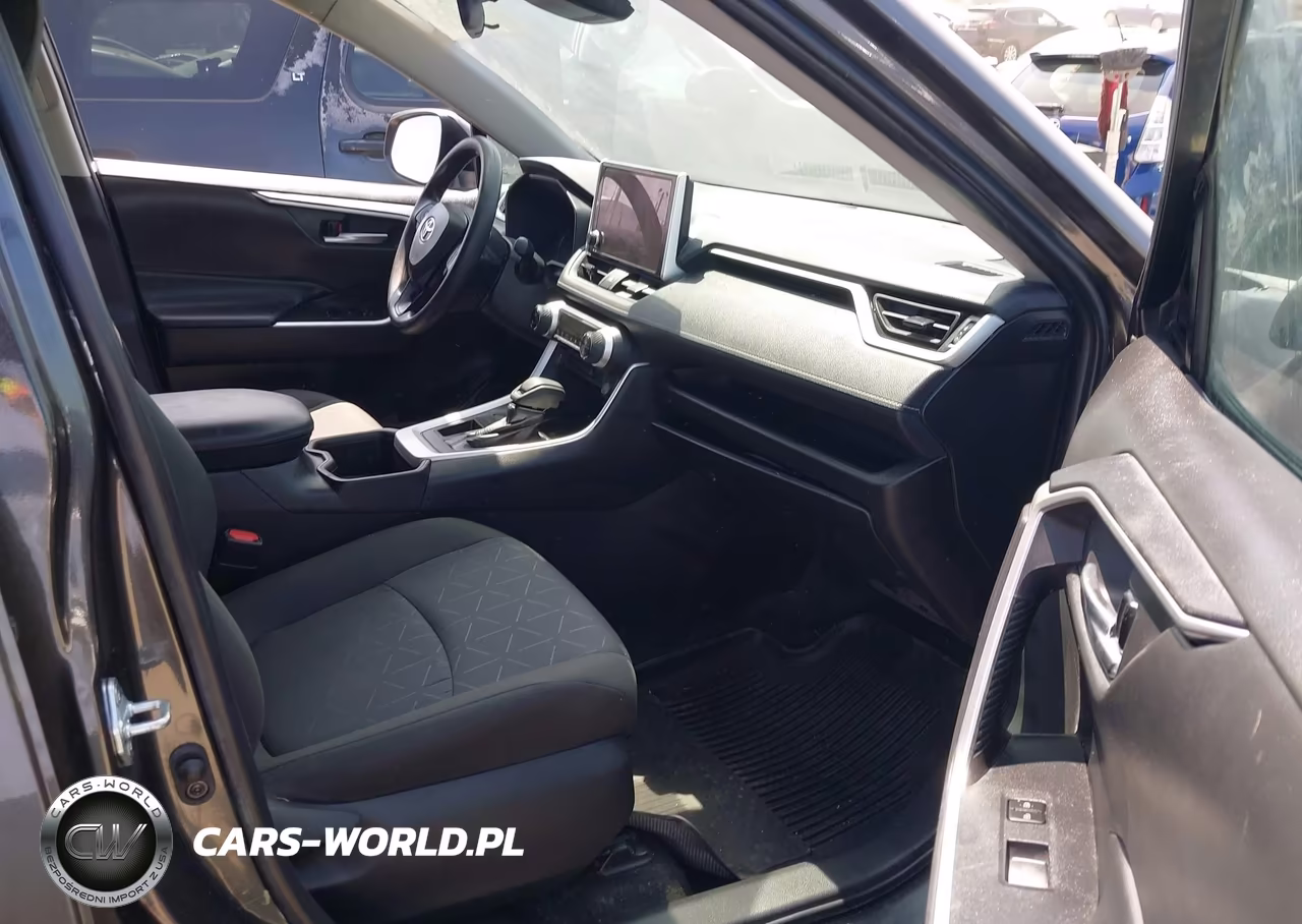 2024 Toyota Rav4 Xle VIN:2T3W1RFV5RC253663 - 5