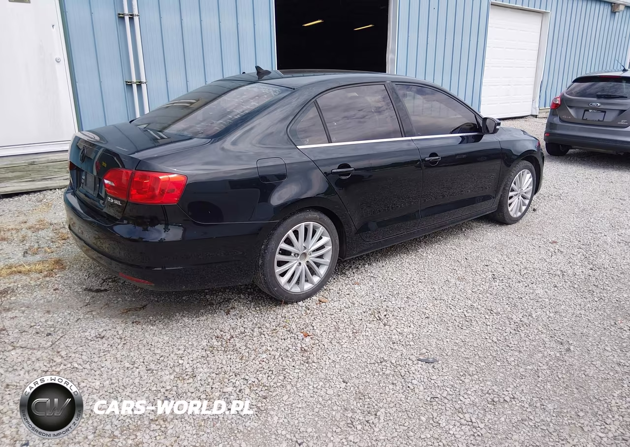 2011 Volkswagen Jetta 2.5L Sel VIN:3VWLX7AJ2BM361347 - 4