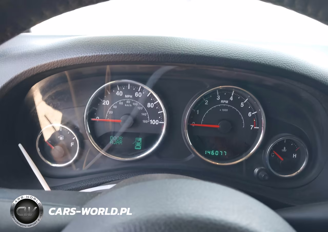 2013 Jeep Wrangler Unlimited Rubicon VIN:1C4BJWFG2DL699603 - 7
