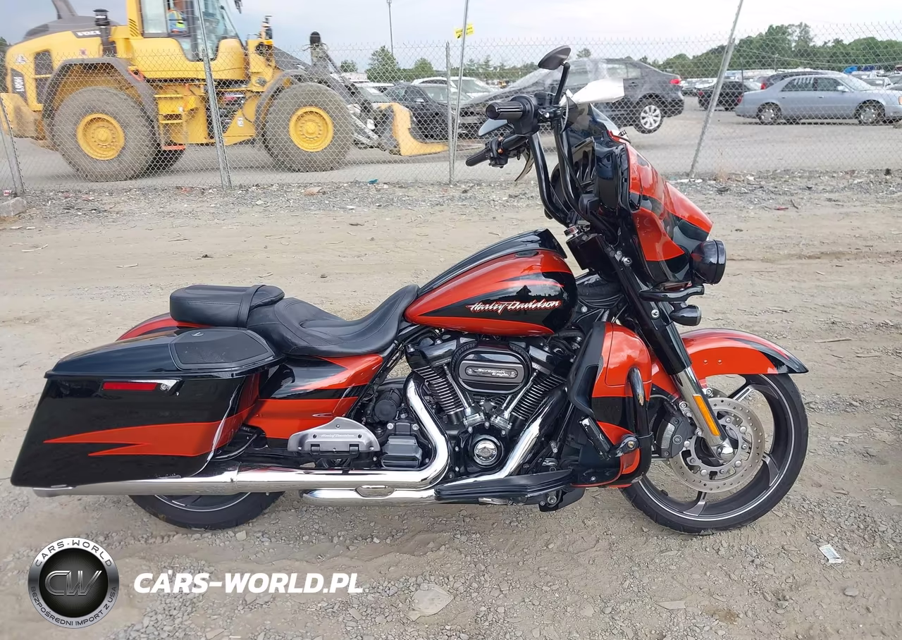 2017 Harley-Davidson Flhxse Cvo Street Glide VIN:1HD1PXF17HB961489 - 11