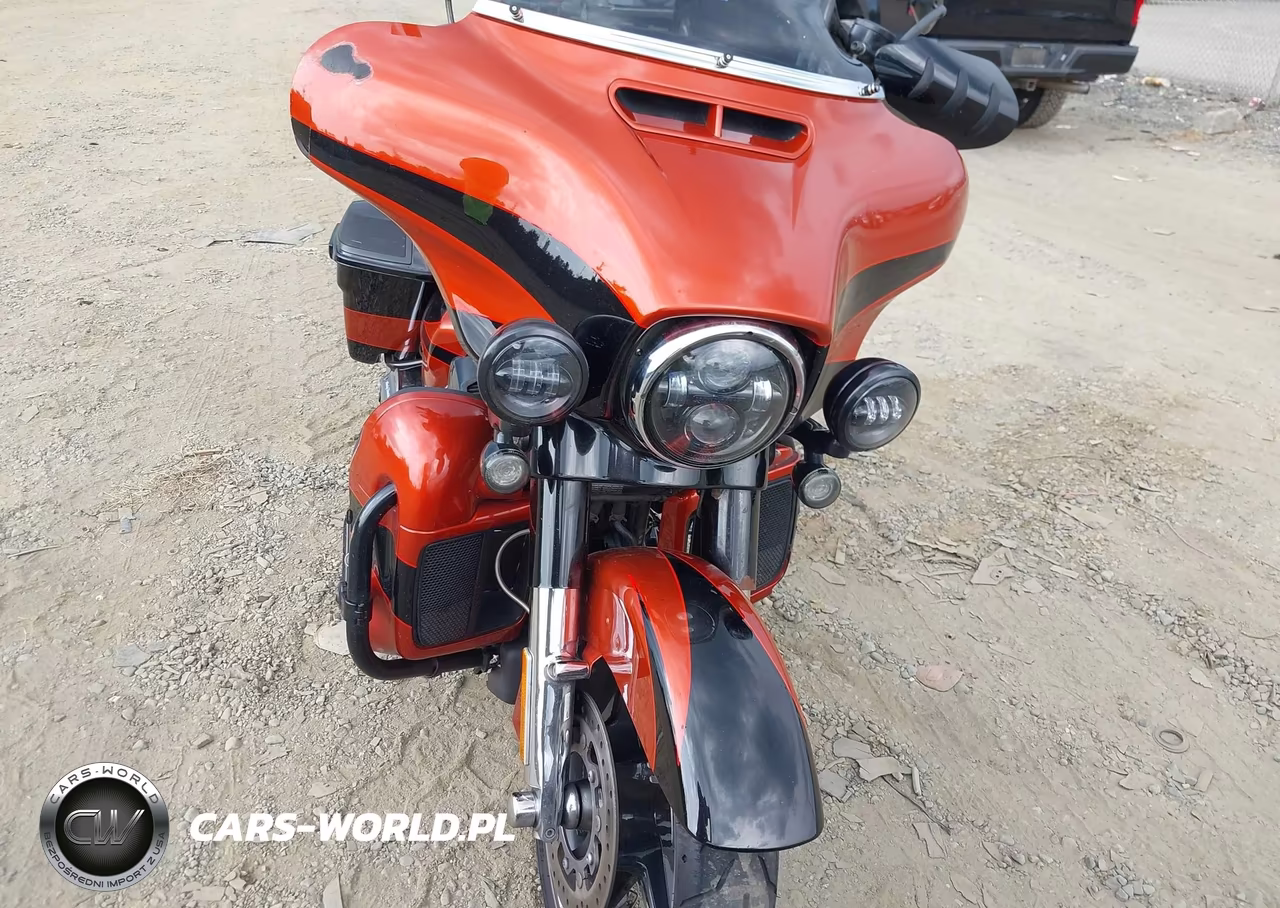 2017 Harley-Davidson Flhxse Cvo Street Glide VIN:1HD1PXF17HB961489 - 5