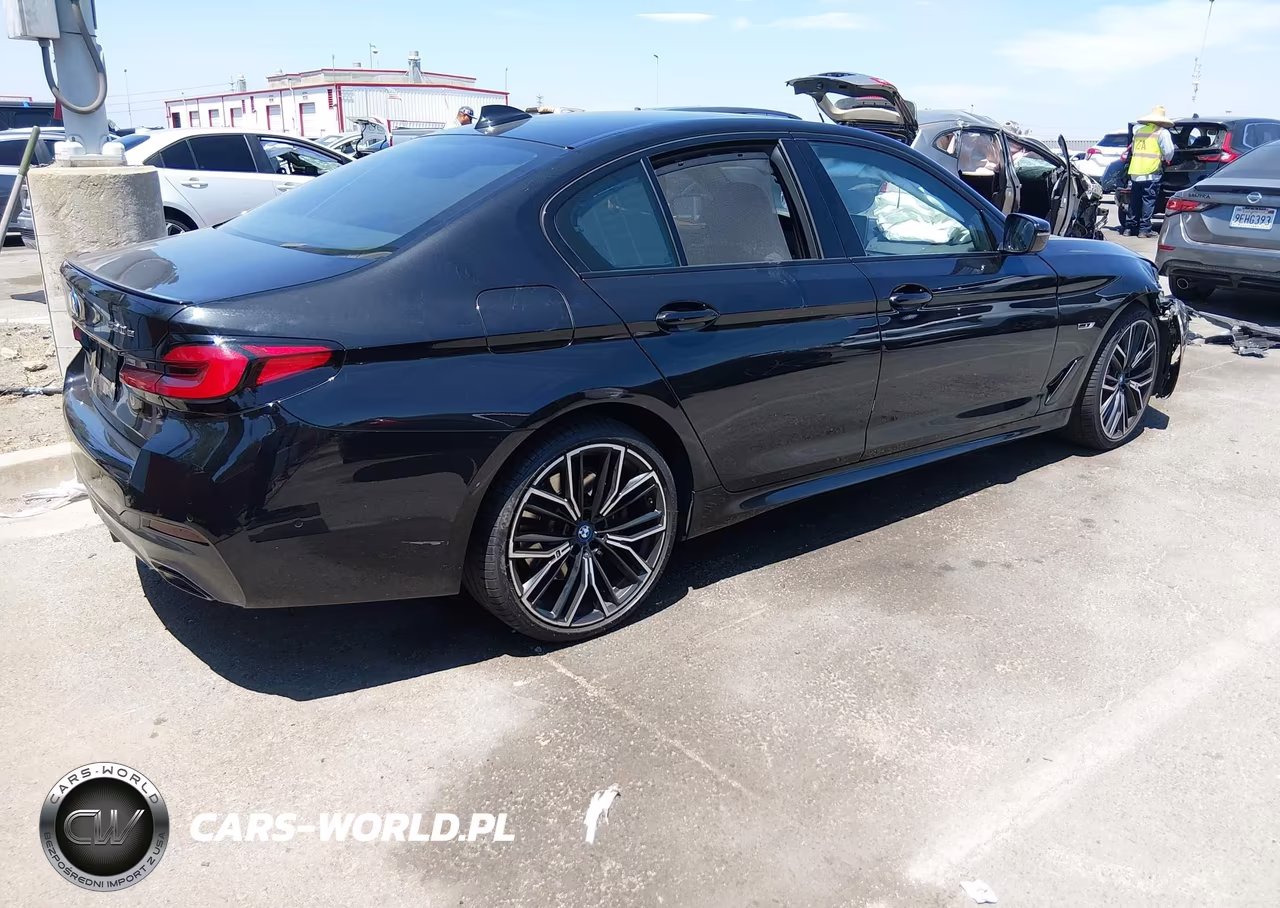 2023 BMW 530E VIN:WBA13AG02PCM13681 - 4