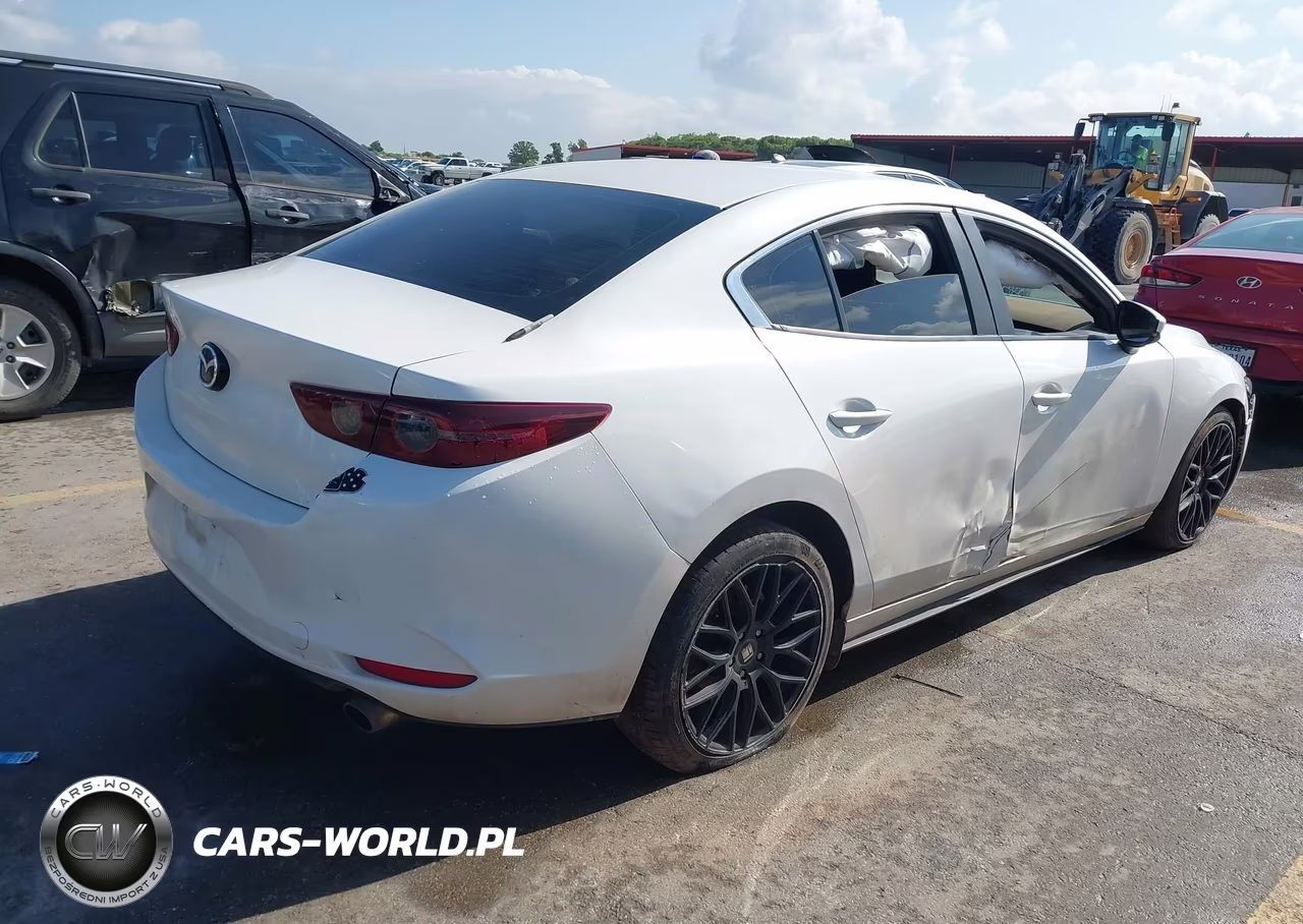 2020 Mazda Mazda3 Select Package VIN:3MZBPACL3LM135875 - 4