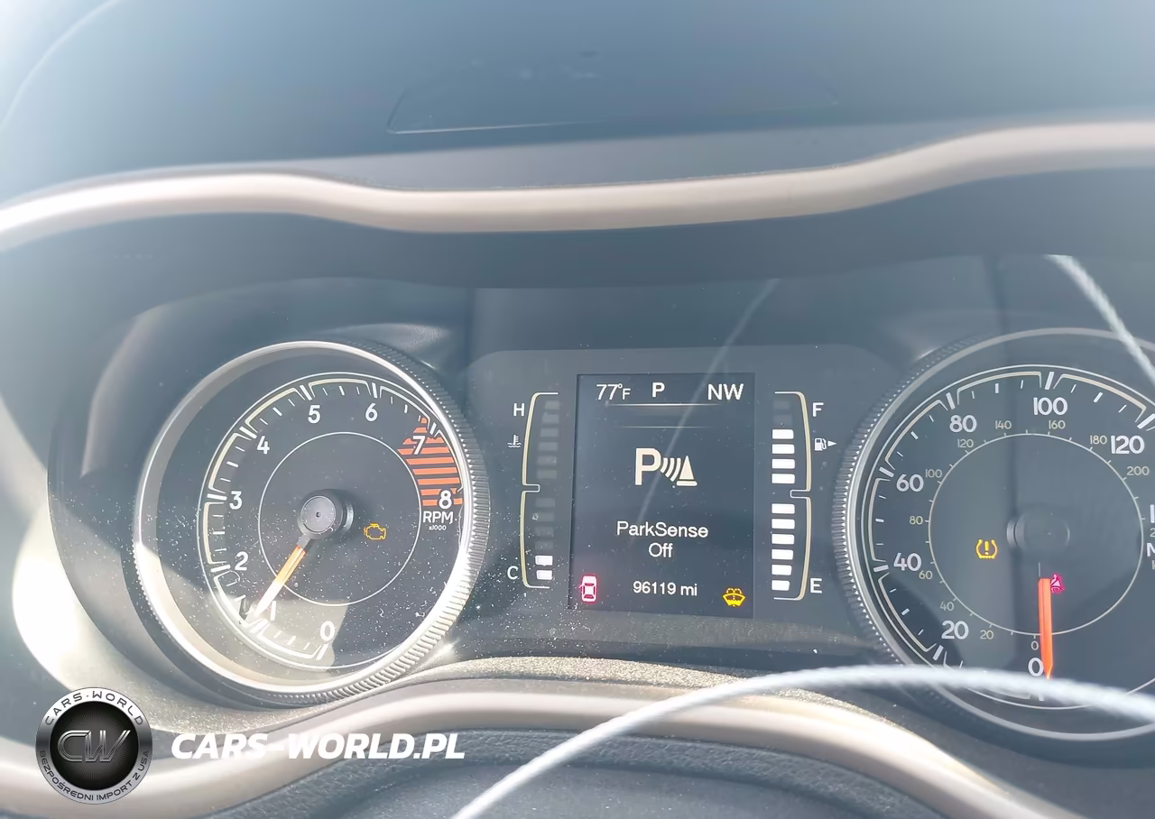 2018 Jeep Cherokee Latitude Tech Connect Fwd VIN:1C4PJLCX1JD587714 - 15