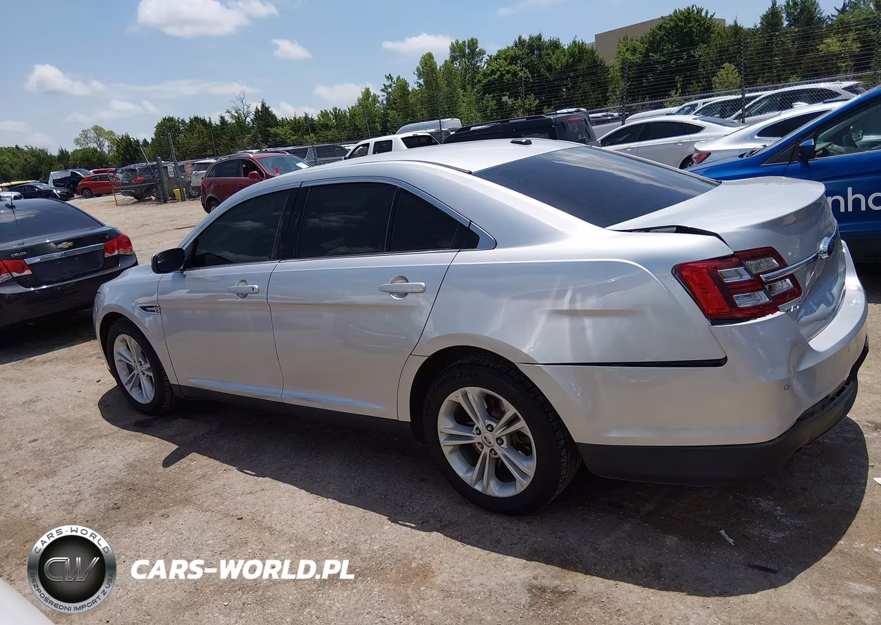 2018 Ford Taurus Sel VIN:1FAHP2E83JG102450 - 15
