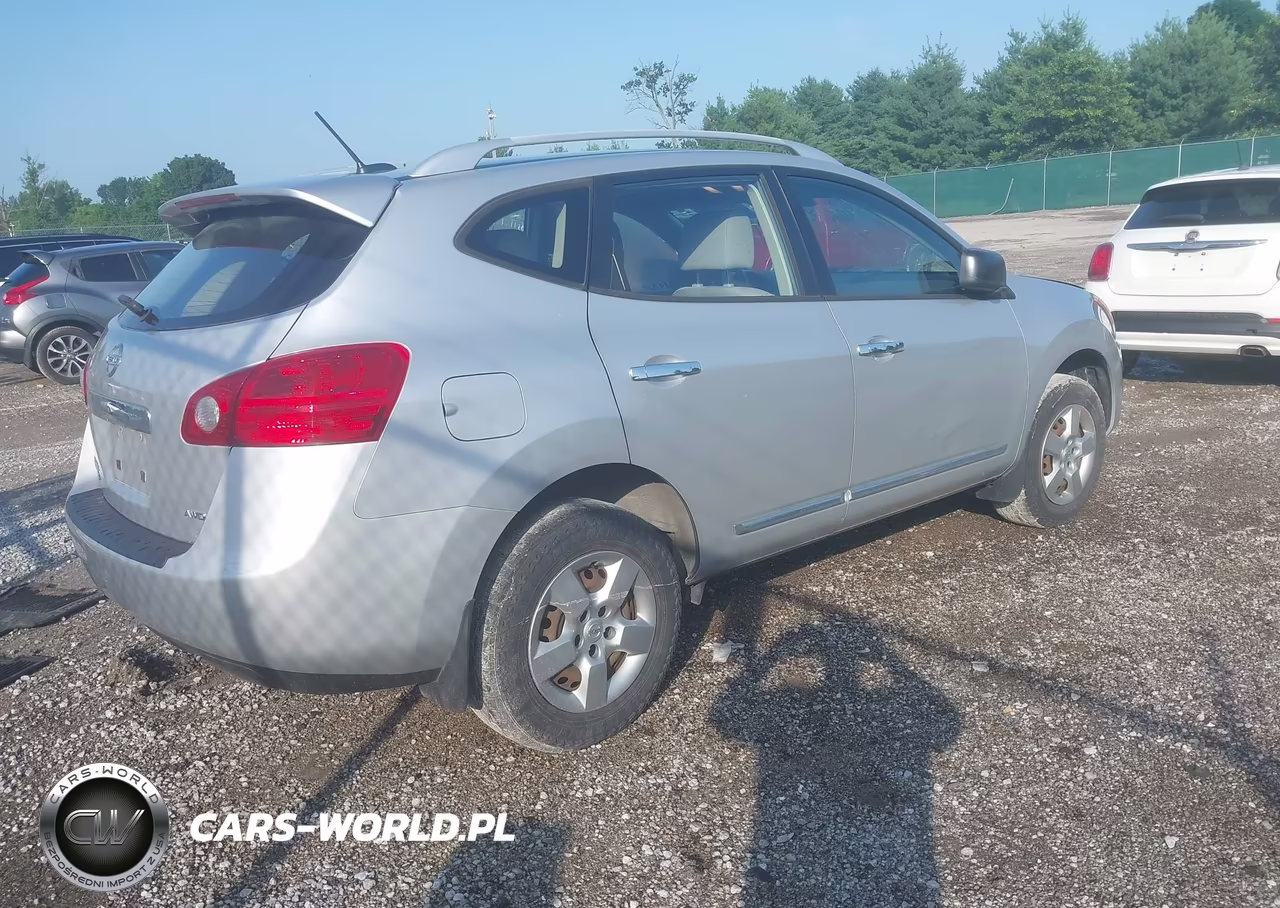 2014 Nissan Rogue Select S VIN:JN8AS5MV4EW718094 - 4