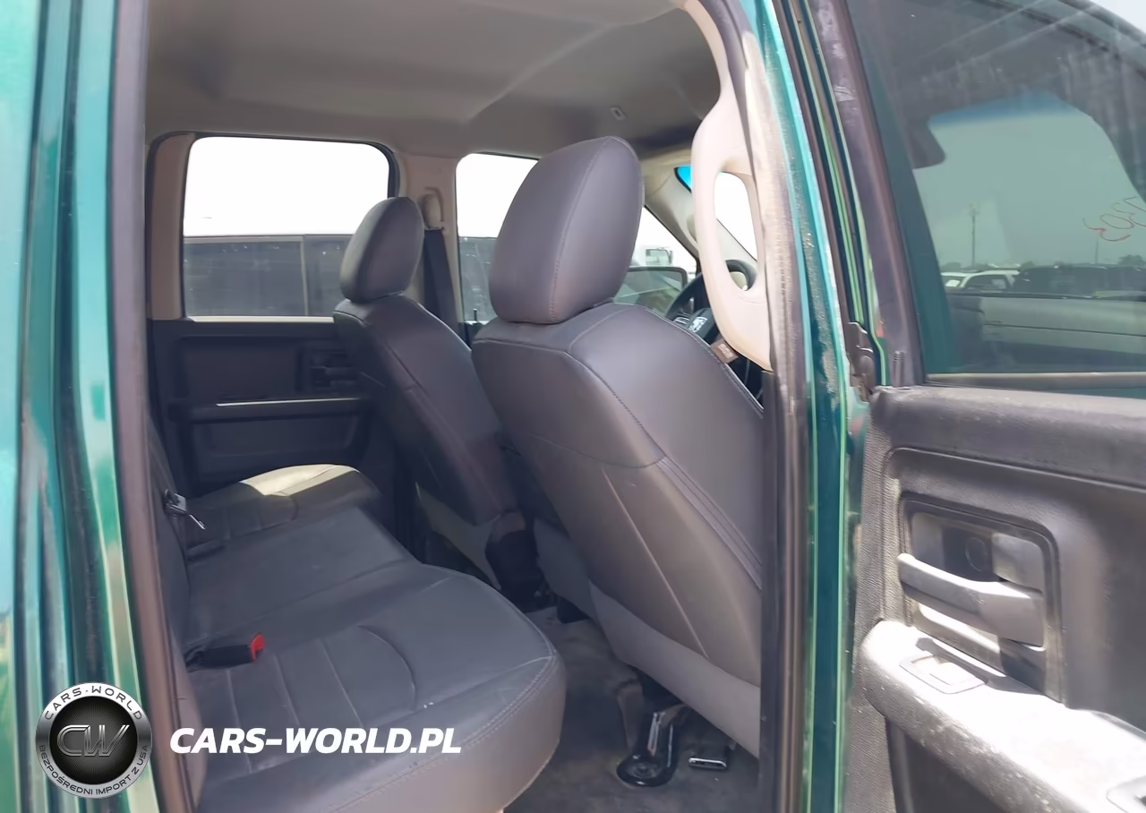 2019 Ram 1500 Classic Tradesman 4X4 6'4 Box VIN:1C6RR7FG0KS645319 - 8